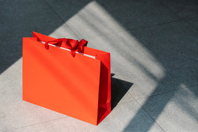 The Fine Art of Corporate Gifting in Singapore: Your Complete Guide to Finding Impeccable Gifts for Your Business Community