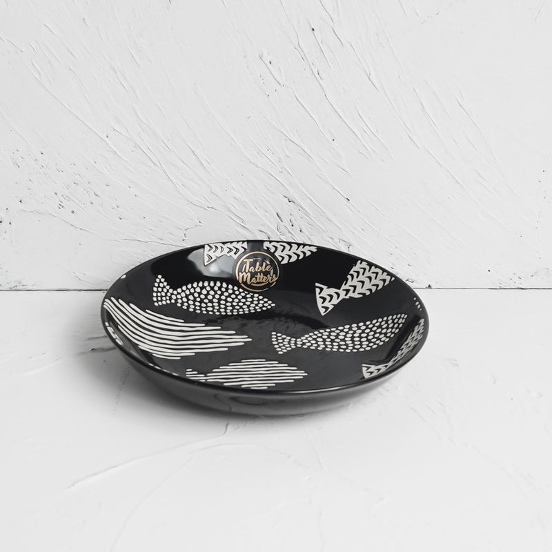 Table Matters - Fishes Ebony - Hand Painted 7 inch Coupe Plate
