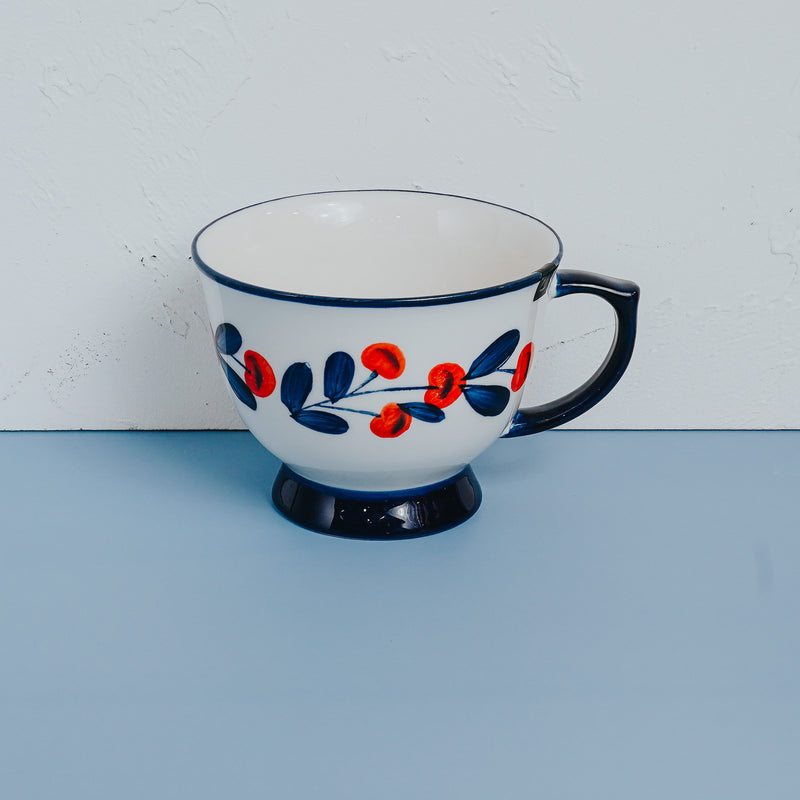 Table Matters - Holiday Berry - Hand Painted 450ml Mug