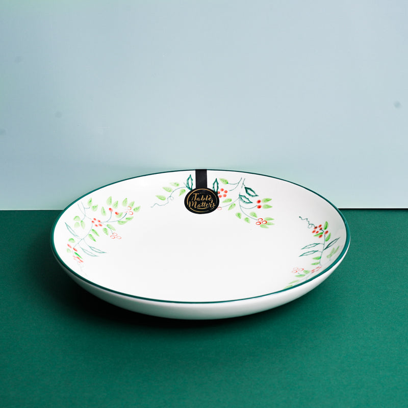 Table Matters - Holly Green - Hand Painted 9 inch Coupe Plate