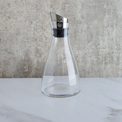 Table Matters - TAIKYU Glass Carafe with Stainless Steel Silicone Flip-top Lid - 1000ml